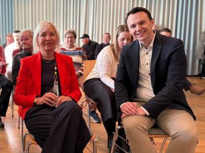 Neujahrsempfang am 12.01.2025 (von links: Pascal Reddig, Prof. Dr. Kristina Sinemus)