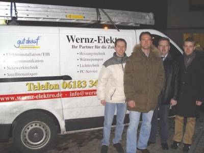 Wernz Elektro 2006 (von links: Herr S., Timo Wernz, Werner Beier, Max Schad) - Wernz Elektro 2006 (von links: Herr S., Timo Wernz, Werner Beier, Max Schad)
